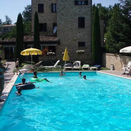 Дом отдыха Holiday In The Countryside With Swimming Pool And Tennis Court