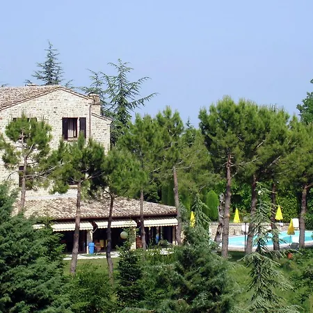 Holiday In The Countryside With Swimming Pool And Tennis Court